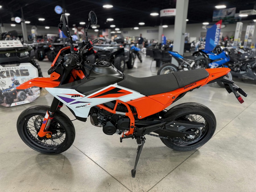 2025 KTM SMC R