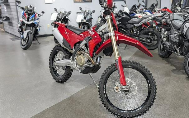 2026 Ducati Desmo450 EDX