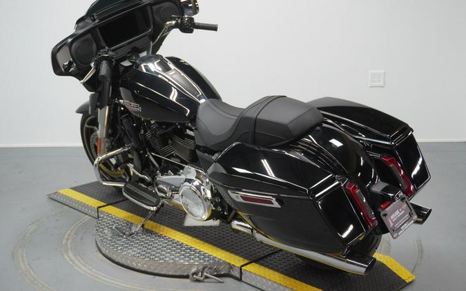 2024 Harley-Davidson® Street Glide® Vivid Black