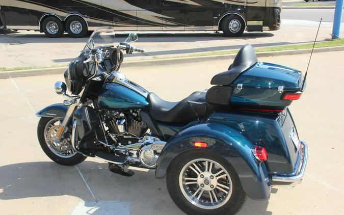 2020 Harley-Davidson Tri Glide Ultra Tahitian Teal