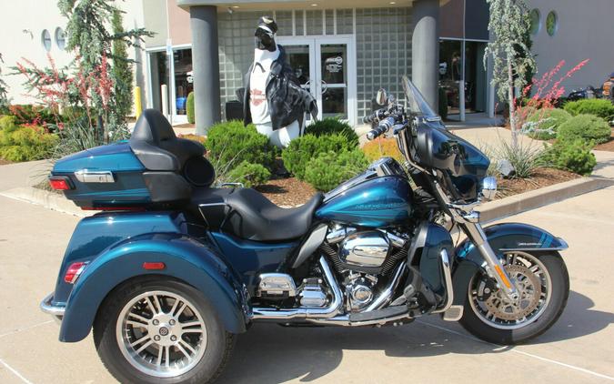 2020 Harley-Davidson Tri Glide Ultra Tahitian Teal