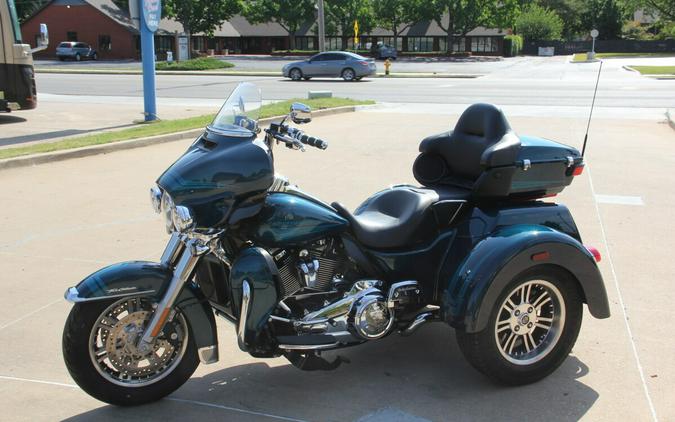 2020 Harley-Davidson Tri Glide Ultra Tahitian Teal