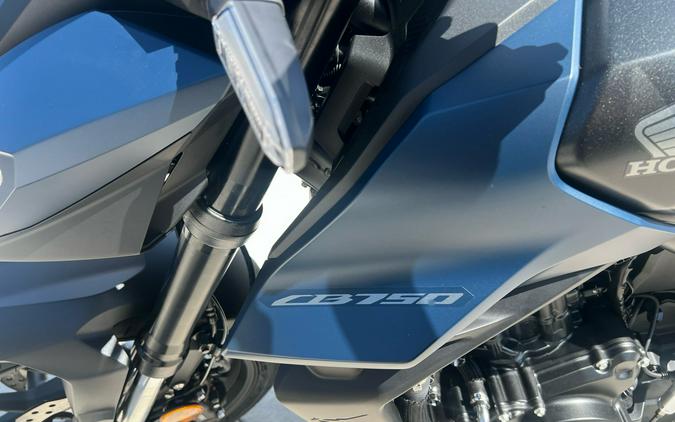 2026 Honda CB750 Hornet E-Clutch