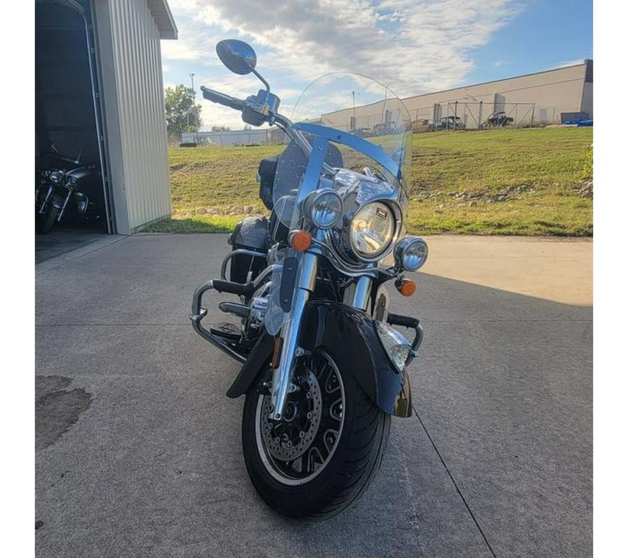 2017 Indian Motorcycle® Springfield™ Thunder Black