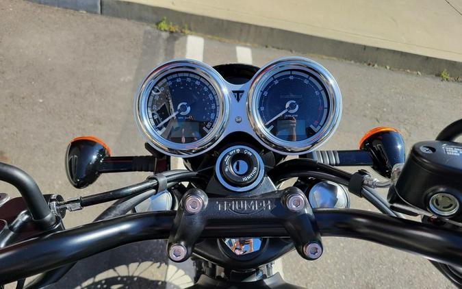 2026 Triumph Bonneville T120 Black Matt silver ice
