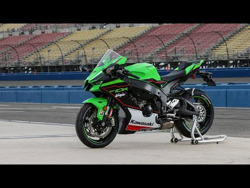 2021 Kawasaki Ninja ZX-10R Review | MC Commute