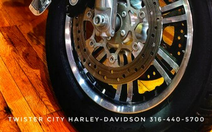 USED 2018 Harley-Davidson Tri Glide Ultra, FLHTCUTG