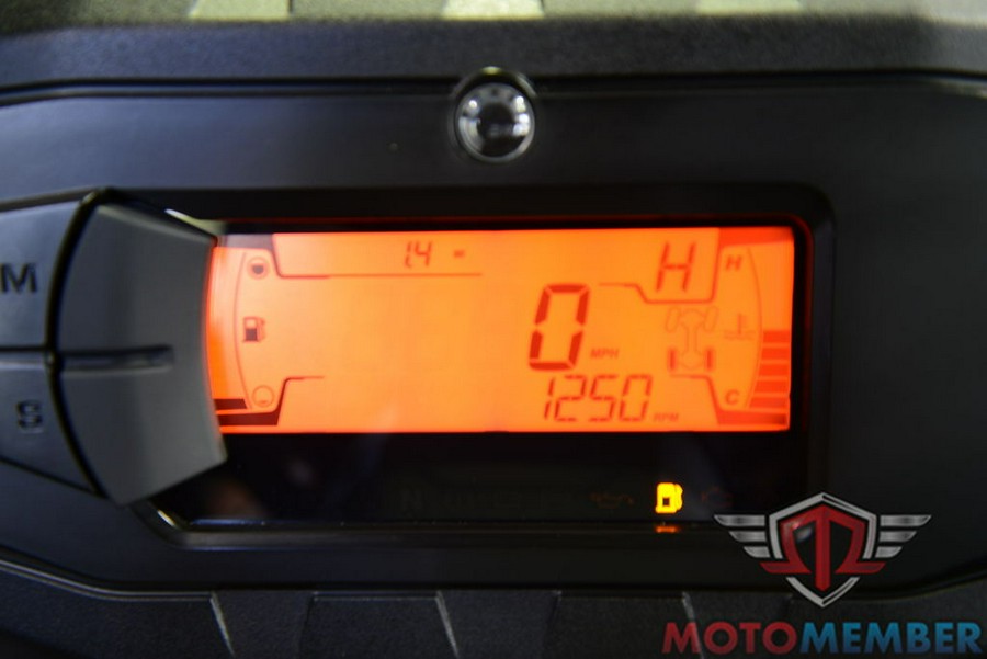 2025 Can-Am Defender DPS CAB HD9