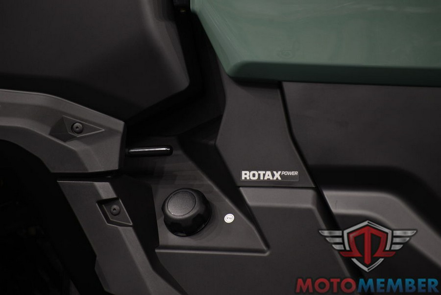 2025 Can-Am Defender DPS CAB HD9