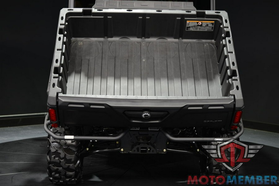 2025 Can-Am Defender DPS CAB HD9