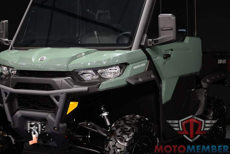 2025 Can-Am Defender DPS CAB HD9