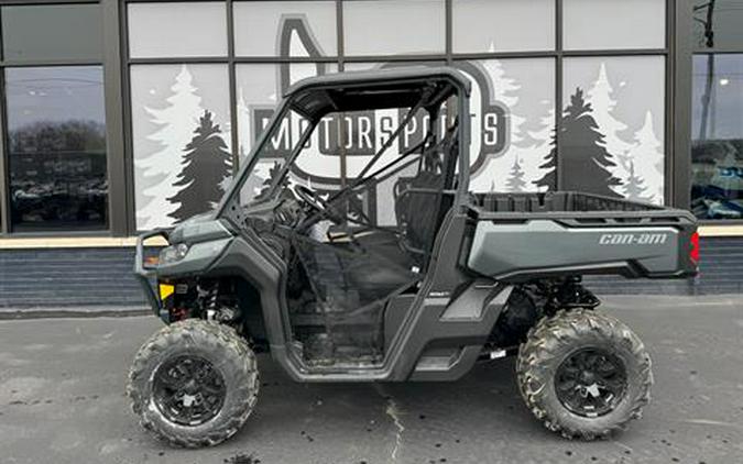 2024 Can-Am Defender XT HD10