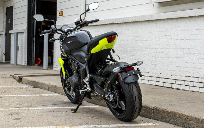 2024 Triumph Trident 660 Jet Black/Triumph Racing Yellow