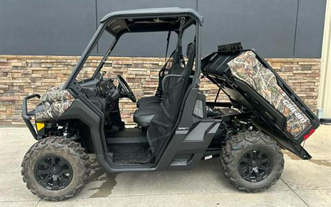 2024 Can-Am Defender XT HD7