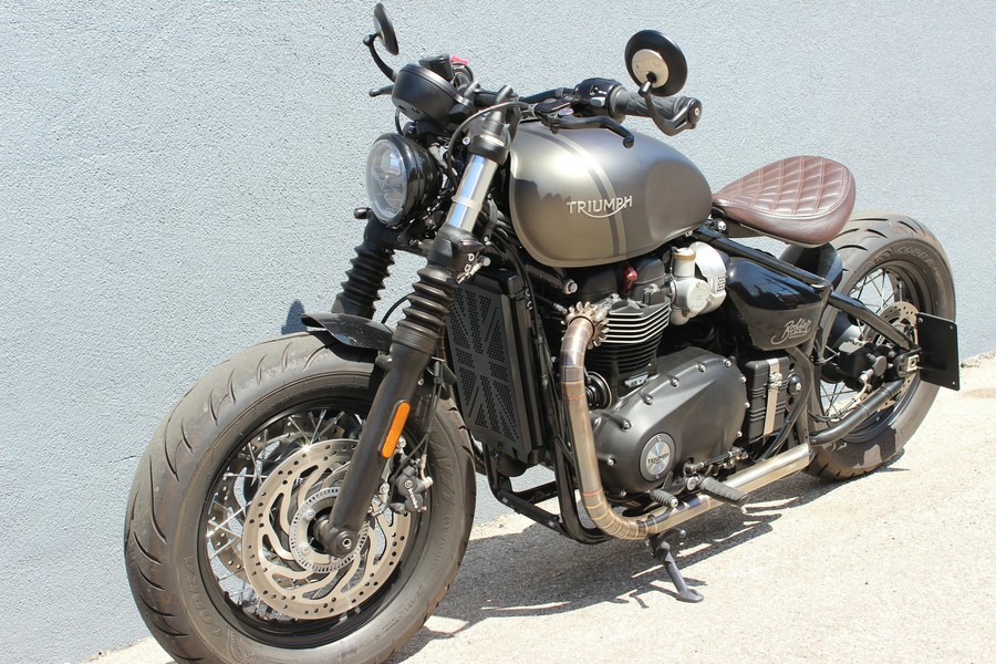 2022 Triumph Bonneville Bobber Base