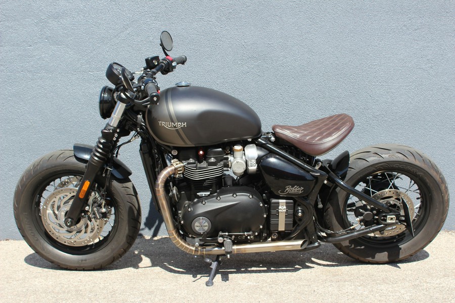 2022 Triumph Bonneville Bobber Base