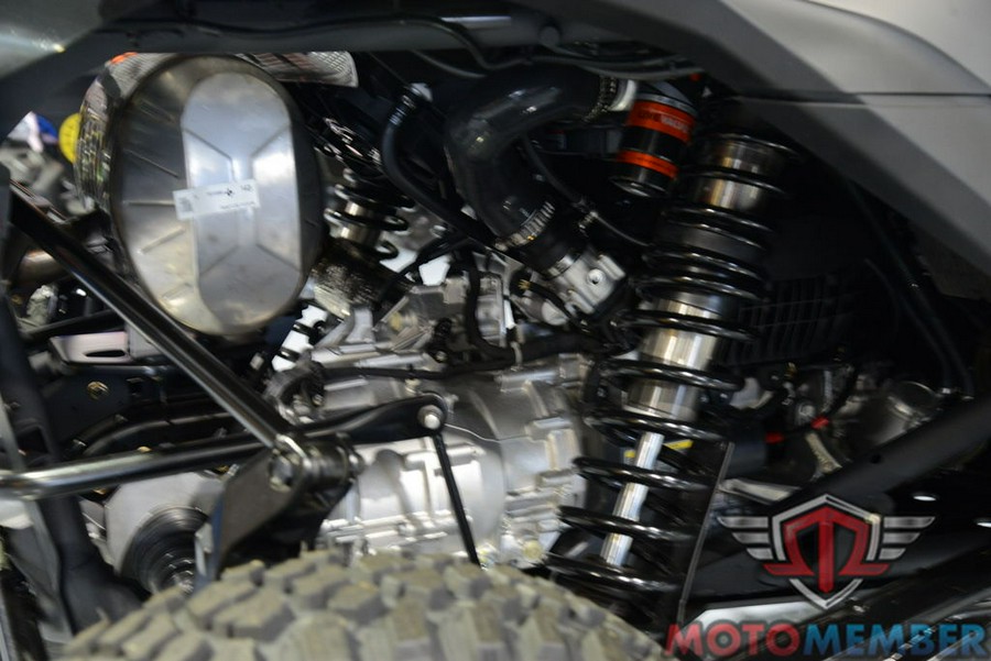 2025 Can-Am Maverick R MAX X rs With SMART-SHOX