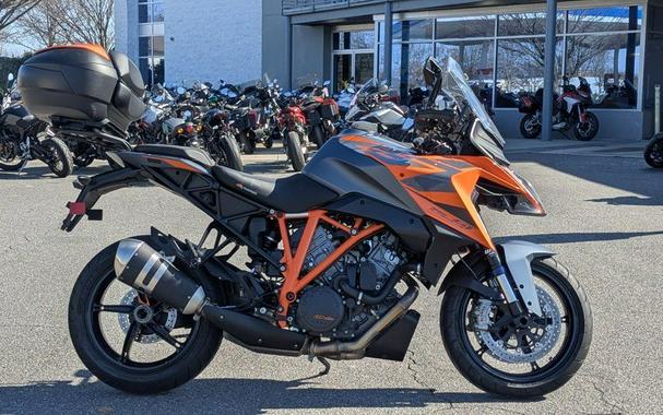 2023 KTM 1290 Super Duke GT