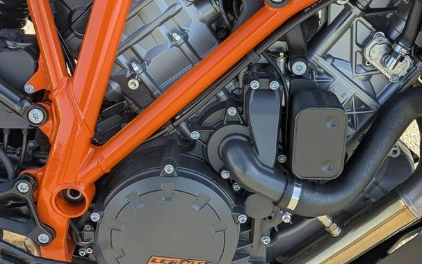 2023 KTM 1290 Super Duke GT