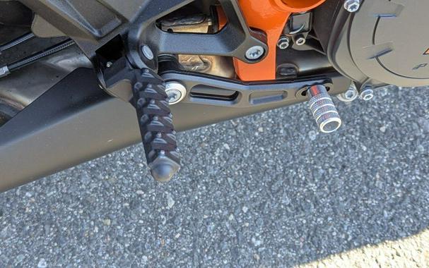 2023 KTM 1290 Super Duke GT