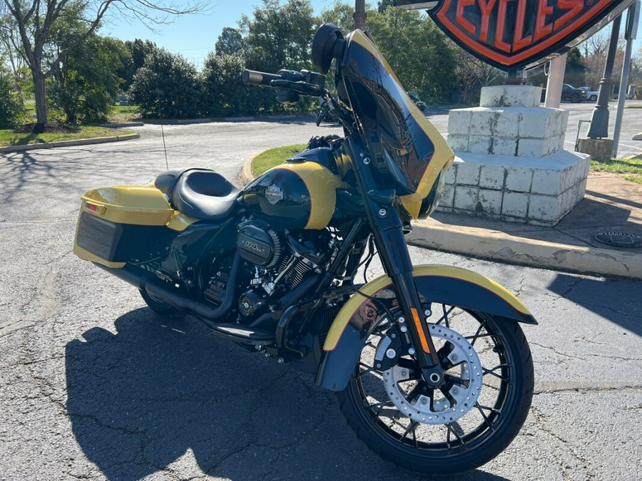 2023 FLHXS Street Glide® Special in Industrial Yellow / Vivid Black