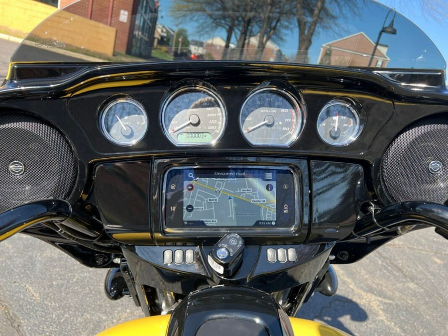 2023 FLHXS Street Glide® Special in Industrial Yellow / Vivid Black