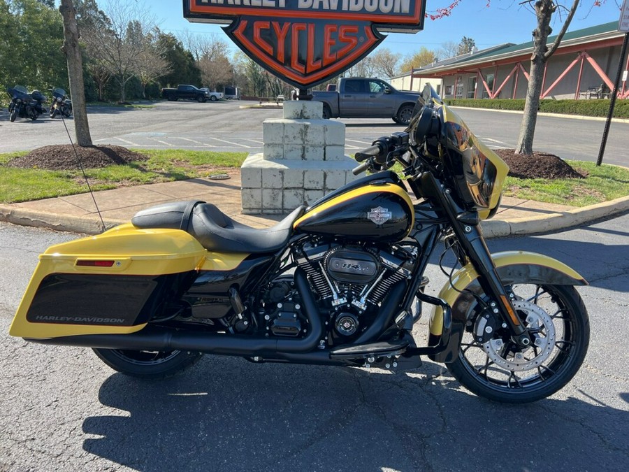 2023 FLHXS Street Glide® Special in Industrial Yellow / Vivid Black