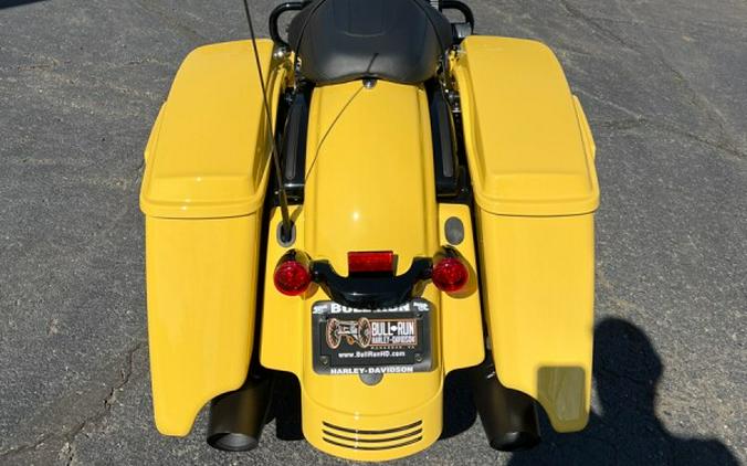 2023 FLHXS Street Glide® Special in Industrial Yellow / Vivid Black