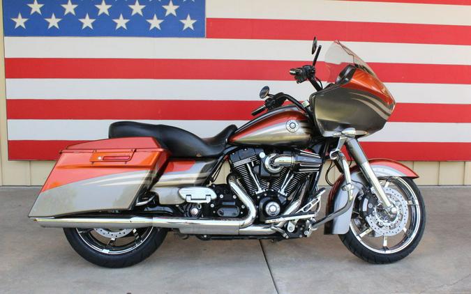 2013 Harley-Davidson® FLTRXSE2 - CVO™ Road Glide® Custom®