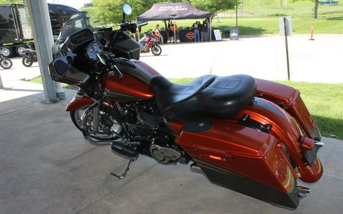 2013 Harley-Davidson® FLTRXSE2 - CVO™ Road Glide® Custom®