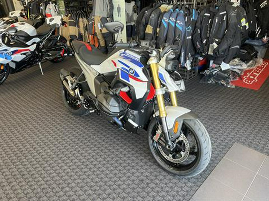 2026 BMW R 1300 R