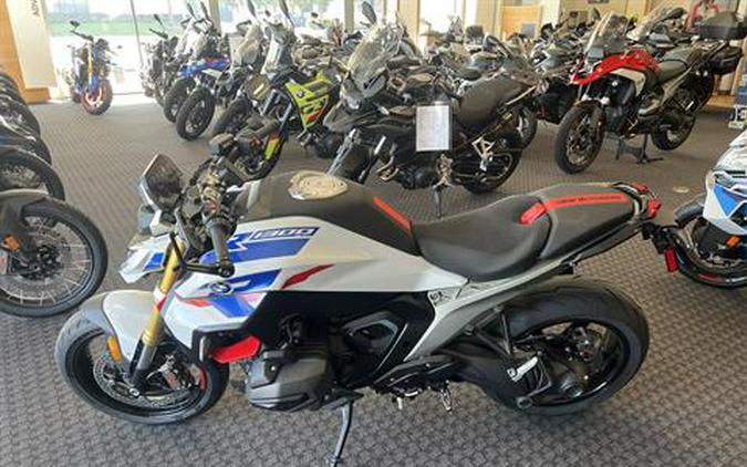 2026 BMW R 1300 R