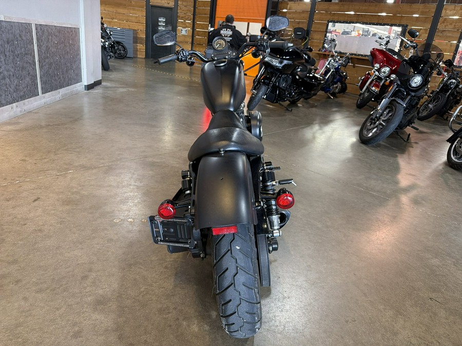 Harley-Davidson® Iron 883™ 2014