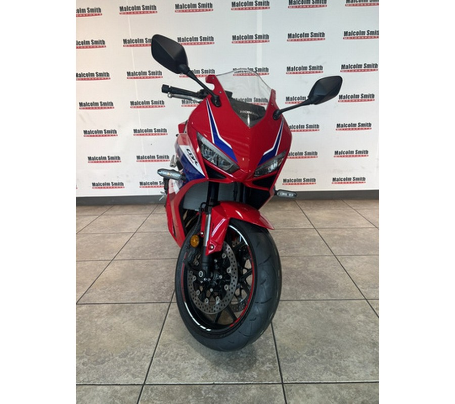2026 Honda CBR650R E-Clutch