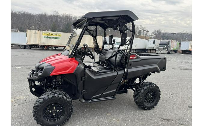 2025 Honda PIONEER 700 DELUXE