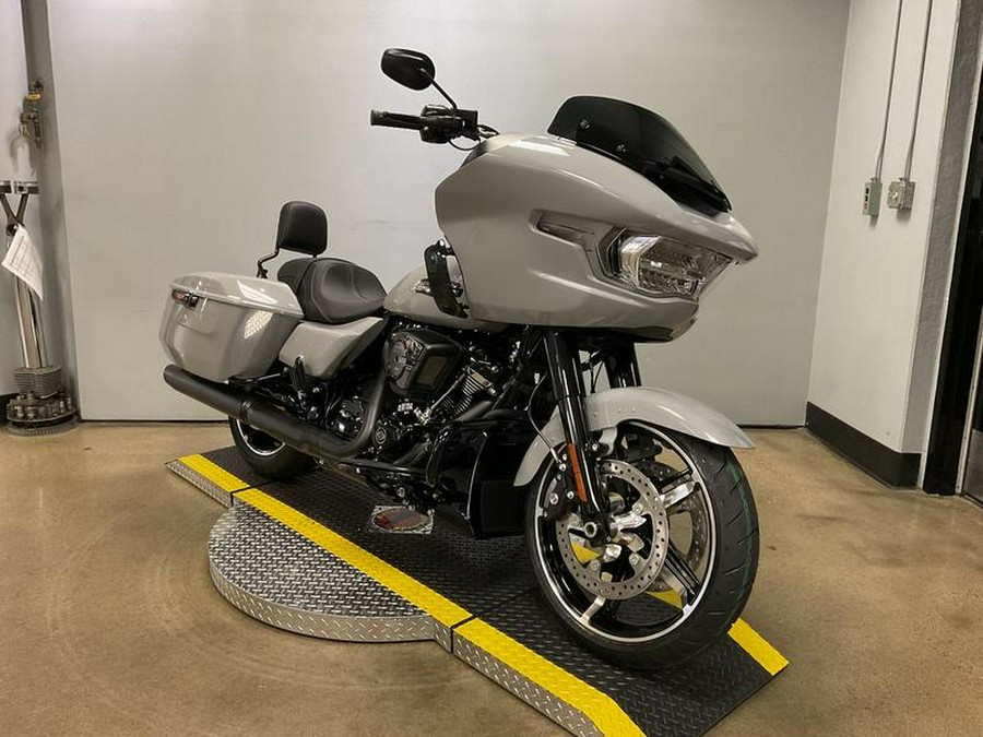 2024 Harley-Davidson® FLTRX - Road Glide®