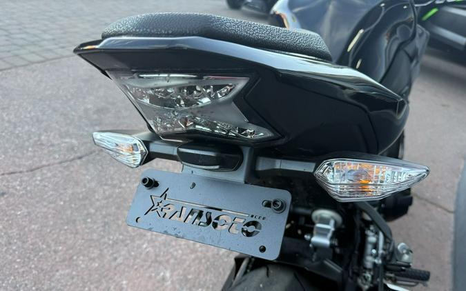 2024 Kawasaki Z900 ABS Metallic Spark Black/Metallic Matte Dark Gray