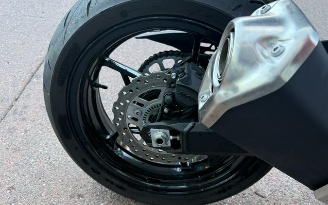 2024 Kawasaki Z900 ABS Metallic Spark Black/Metallic Matte Dark Gray