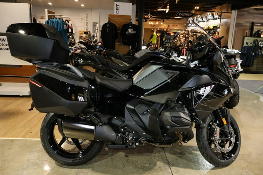 2026 BMW R 1300 RT Triple Black