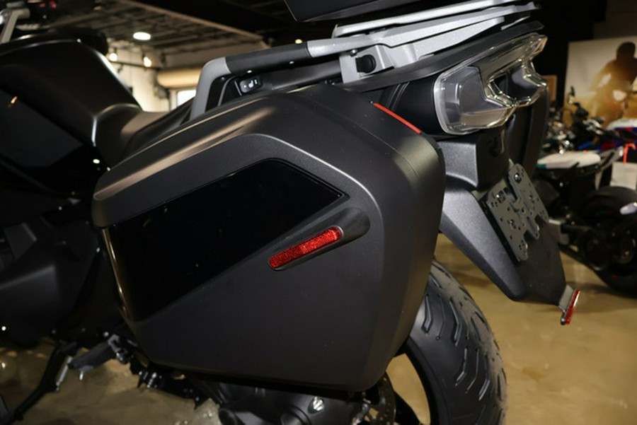 2026 BMW R 1300 RT Triple Black