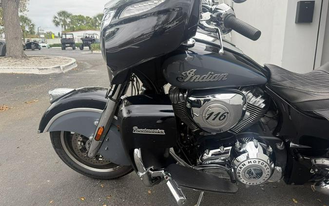 2021 Indian Motorcycle Roadmaster Icon Black Azure Crystal/Stealth Gray Azure Crystal