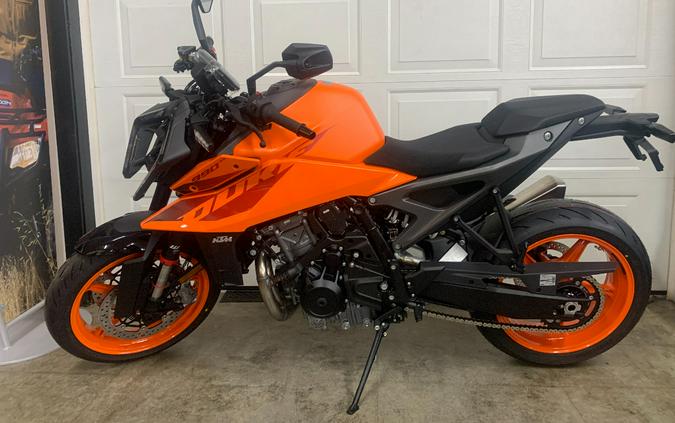 2024 KTM 990 DUKE