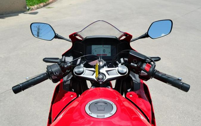 New 2025 HONDA CBR500R