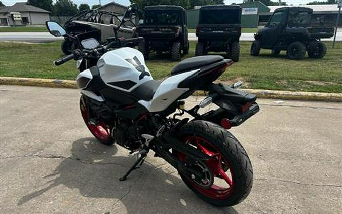 2026 Kawasaki Z500 SE ABS