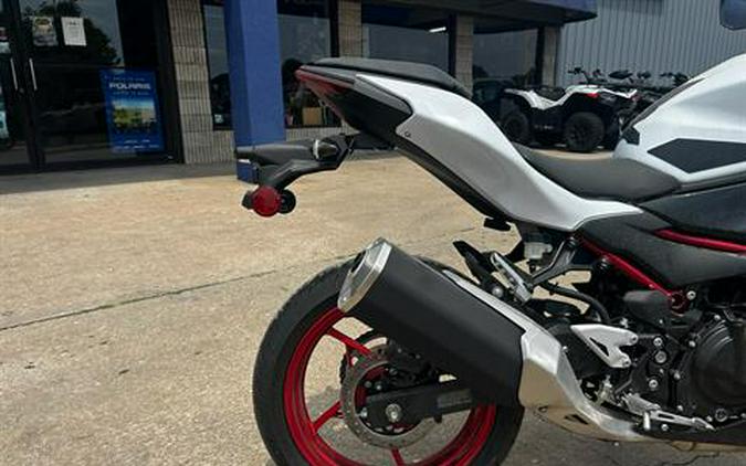 2026 Kawasaki Z500 SE ABS
