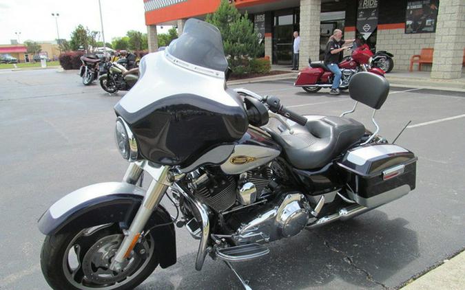 2009 Harley-Davidson FLHX - Street Glide