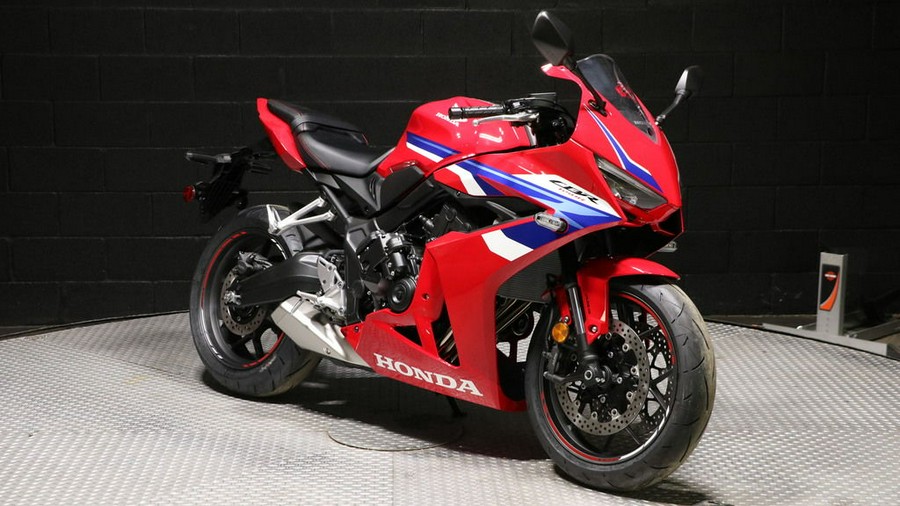 2026 Honda® CBR650R E-Clutch