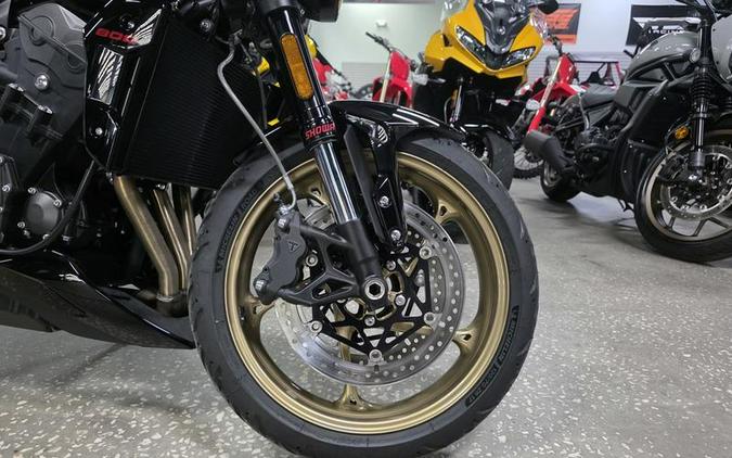 2026 Triumph Trident 800 Jet black