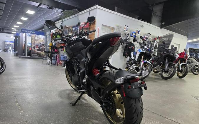 2026 Triumph Trident 800 Jet black