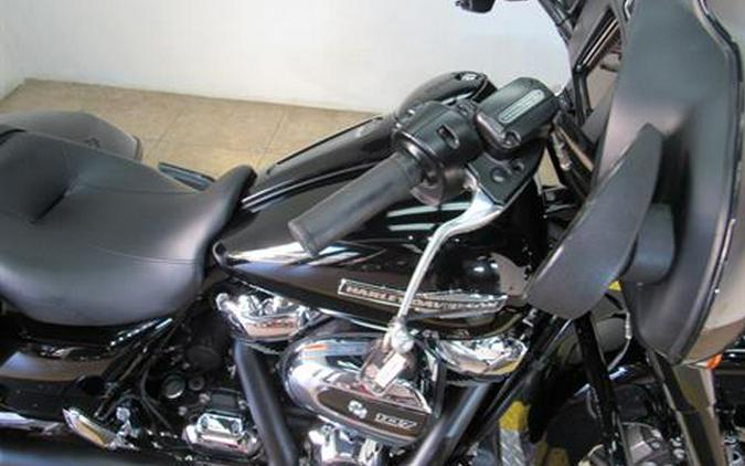 2022 Harley-Davidson Street Glide®